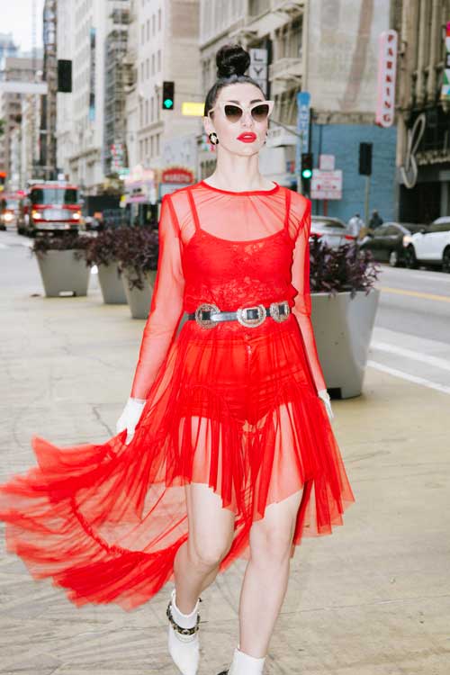 Blackpink's Jennie Wears Vintage Chanel on Met Gala Red Carpet 2023